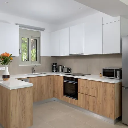 וילה Dione In Pefkos, Area