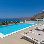 Dione In Pefkos, Area Villa