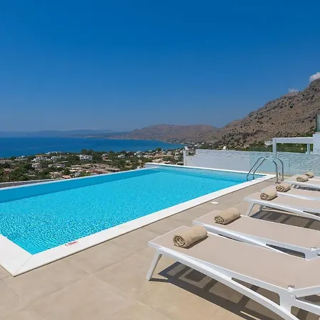 Dione In Pefkos, Area Βίλα